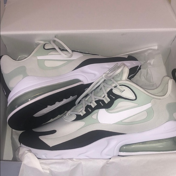 nike air max 270 react size 9